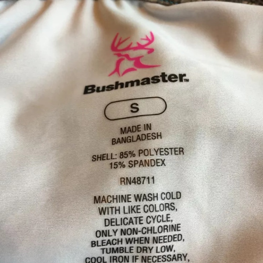 Bushmaster camouflage 1/4 zip top size small - Picture 5 of 8